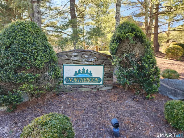 10 Juniper Circle #10, Monroe, CT 06468