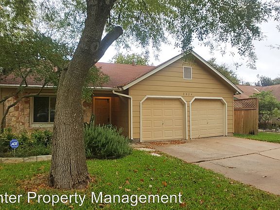 2nd image of 2824 Wilcrest Dr