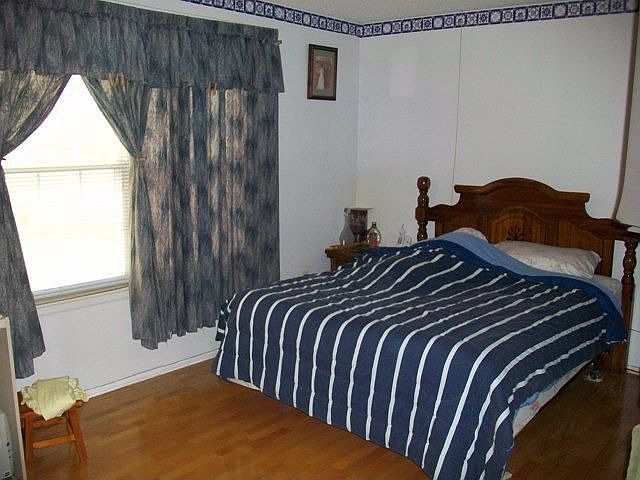 2nd image of 115 Mohican Dr