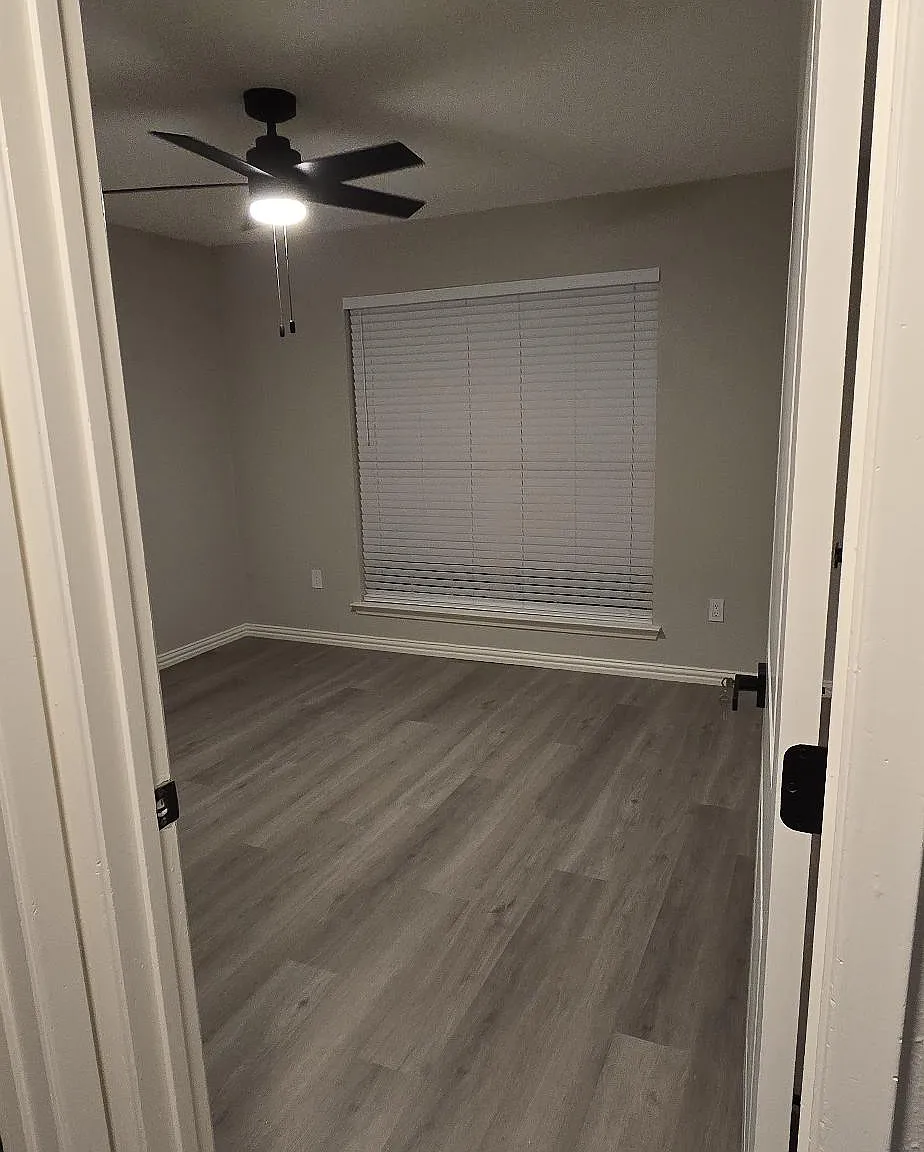 2 bed, 1022 sqft, $1,900 — Photo 2