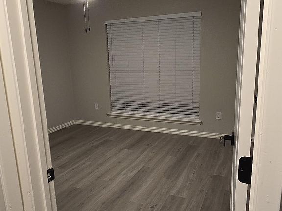 2nd image of 2304 Westchester Dr APT A