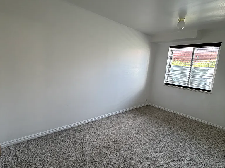 1177 Rocky Mountain Way — Photo 12