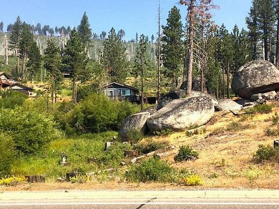 2nd image of 897 Lake Tahoe Blvd