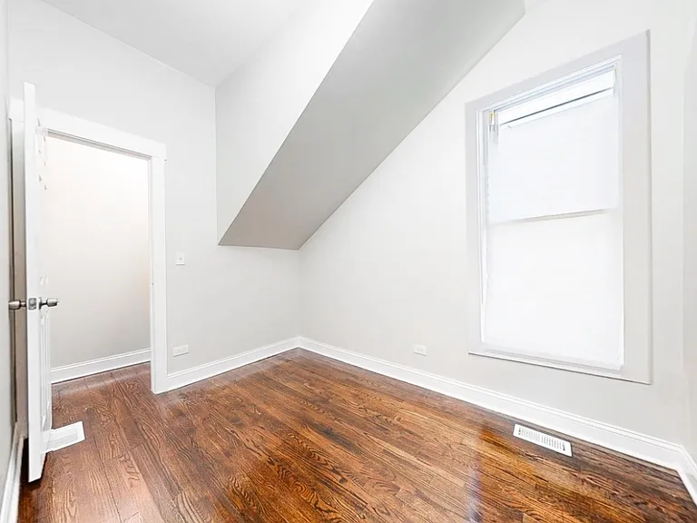 6137 S Morgan St #1 — Photo 8