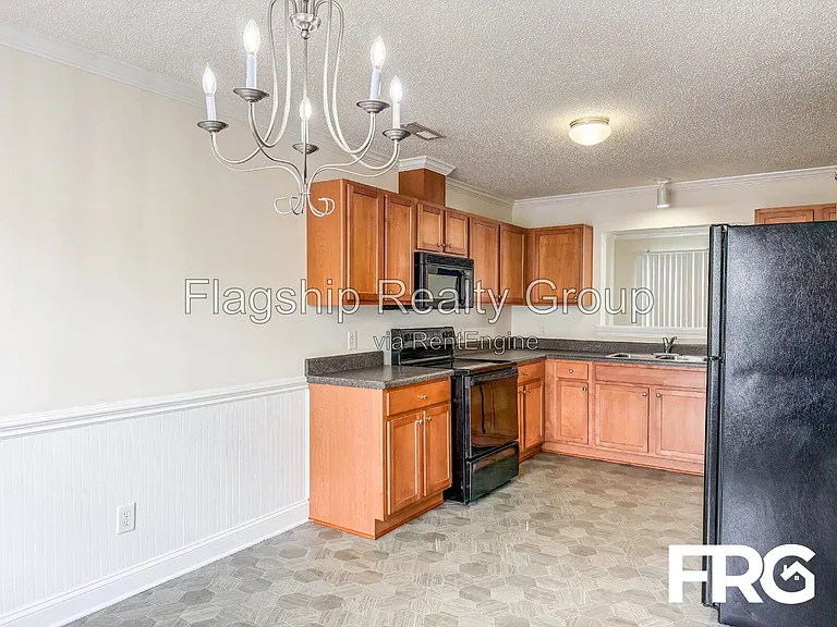 4243 Dudleys Grant Dr — Photo 40