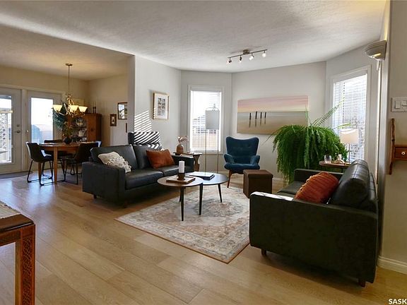 3rd image of 605B Dufferin Ave