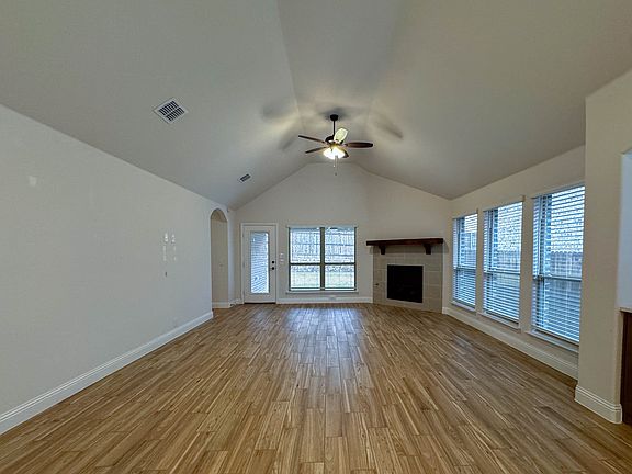 3rd image of 9016 Amistad Ln