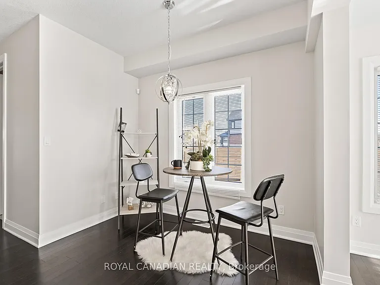 301 Buttonbush St #UPPER — Photo 6
