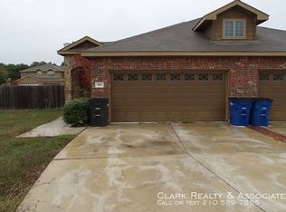 922 Brown Rock Dr, New Braunfels, TX 78130
