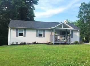 4656 Knight Dr, Lenoir, NC 28645