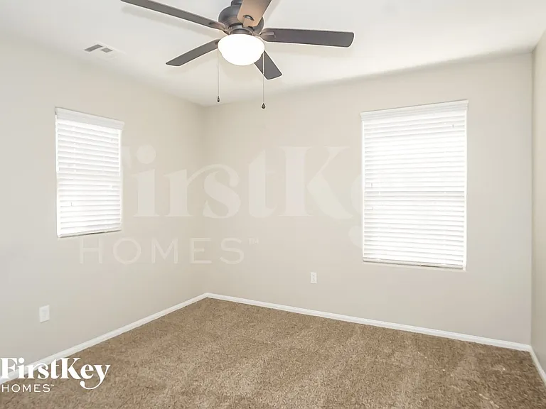 10611 Moss Lake St — Photo 10