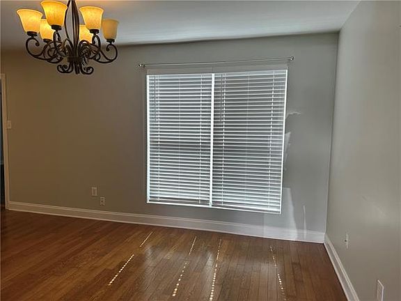 5th image of 6736 Catina St