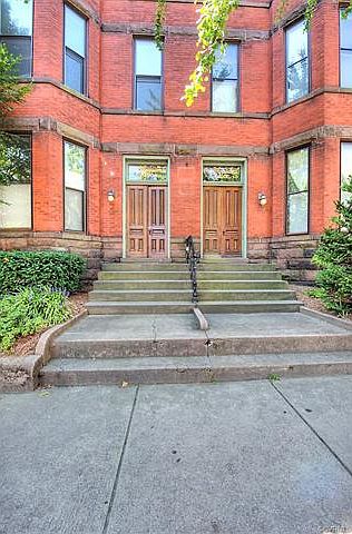 1st image of 1005 W Franklin St #5