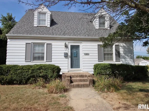2905 N University St, Peoria, IL 61604