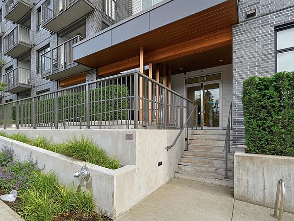 3rd image of 648 Lea Ave #304