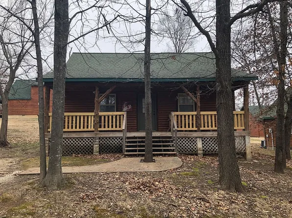 807 E Surf St, Stockton, MO 65785