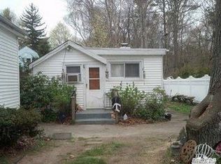 11 Solitaire Rd, Rocky Point, NY 11778