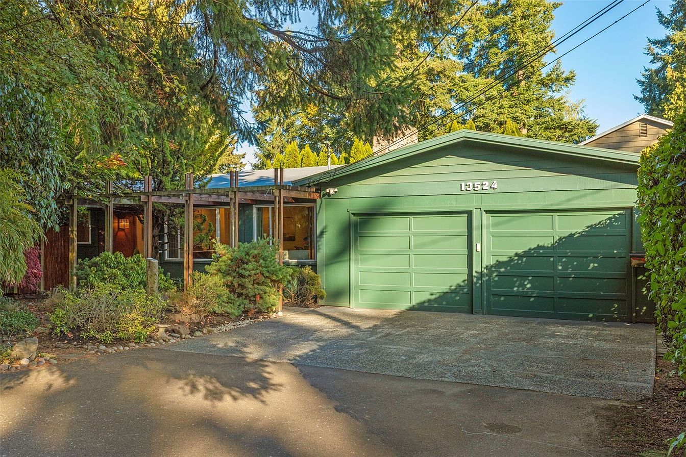 1st image of 13524 Roosevelt Way N