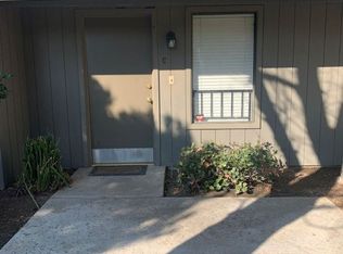2800 Barrington St #43.1, Bakersfield, CA 93309