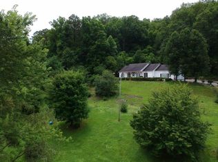 251 Slaybacon Rd, Robbinsville, NC 28771