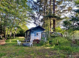 1075 Pine St N, Grayland, WA 98547