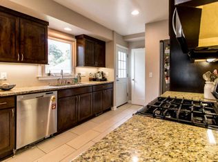 1017 E Racine Ave, Waukesha, WI 53186