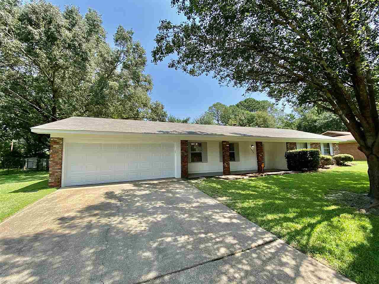 1305 Tanglewood Dr, Clinton, MS 39056 Zillow