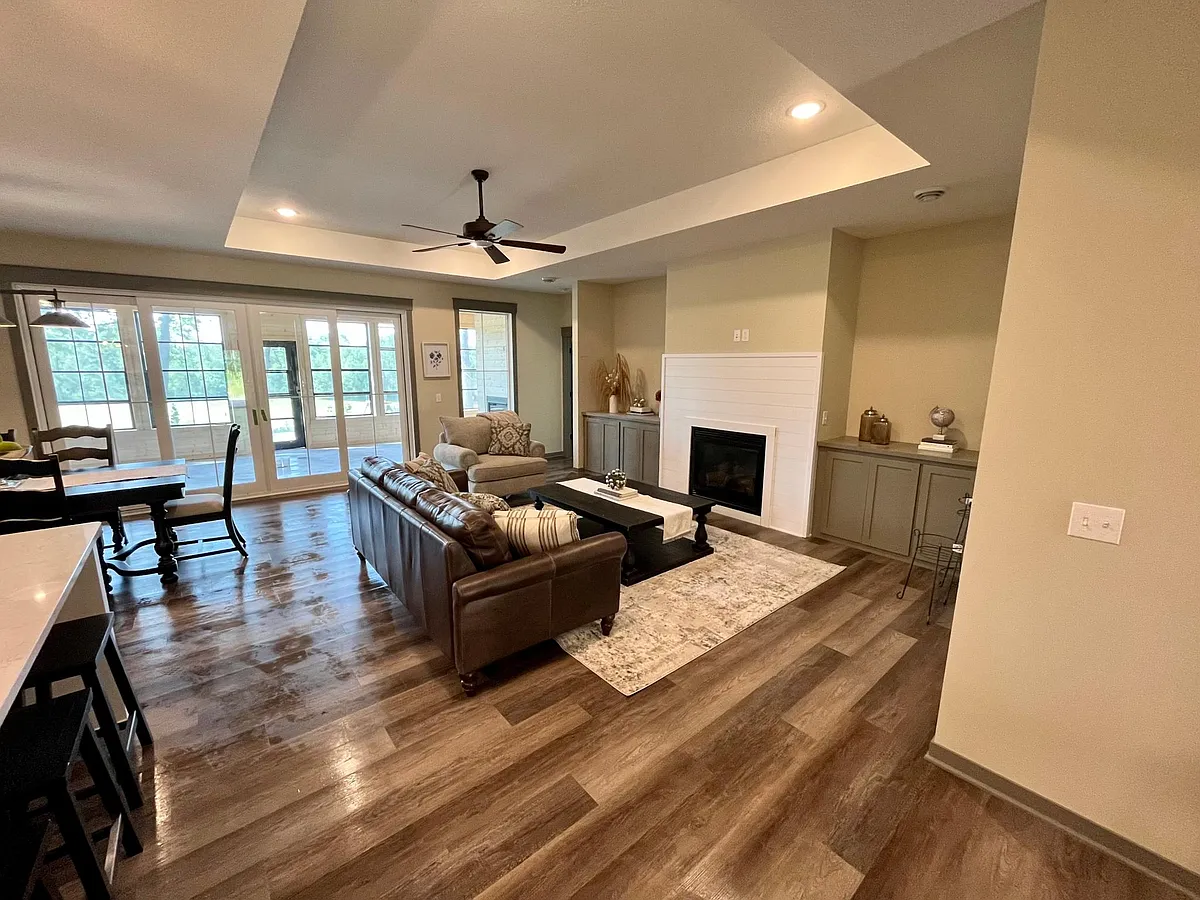 Building Photo - 571X Little Walnut Ln