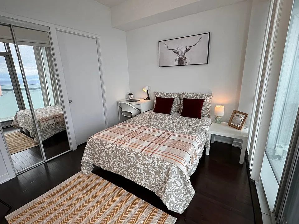 12 York St #1404B