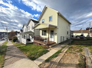717 N 1st St, Jeannette, PA 15644