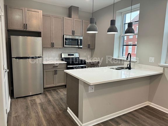 4th image of 2361 S Whipple St #2F