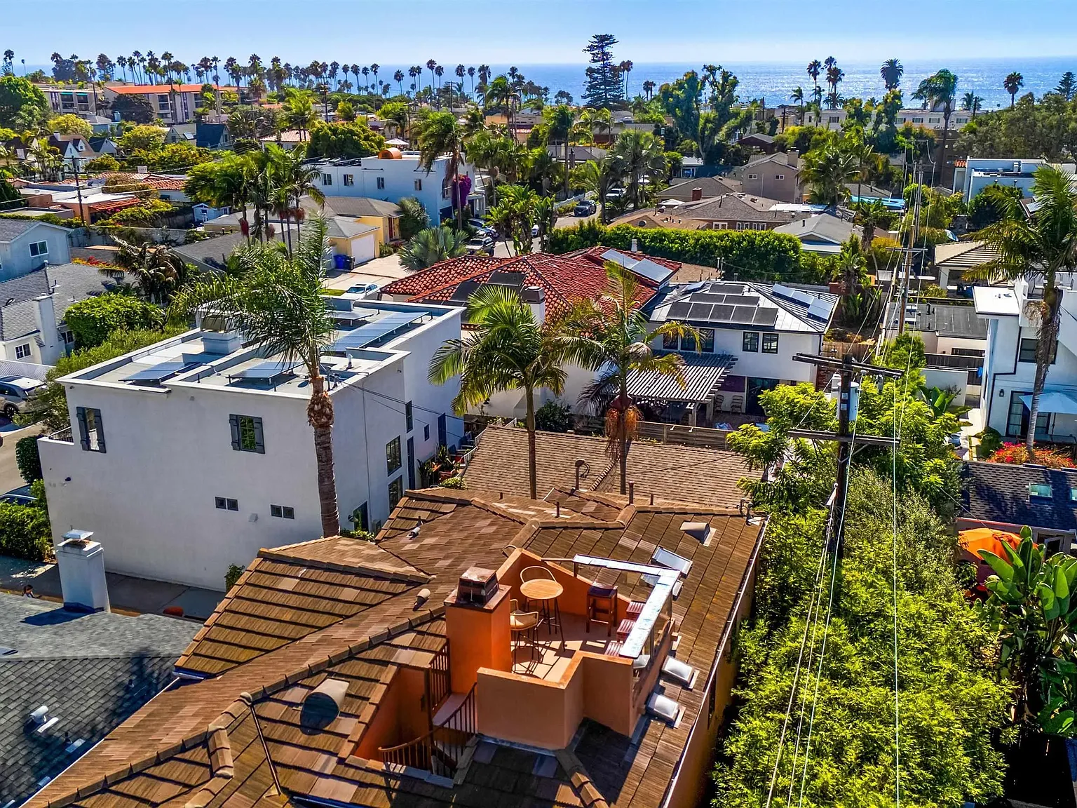 2 bed, 2.5 bath, 1768 sqft, $8,500 — Photo 3