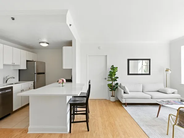 1787 Madison Avenue image 2 of 12