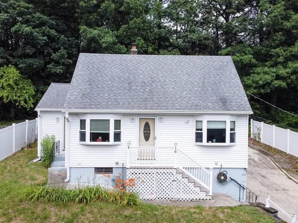 16 Leopold St, Burlington, MA 01803