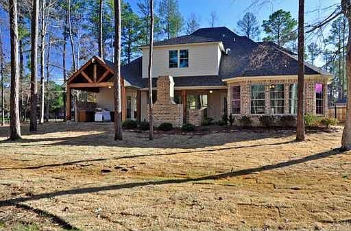 2nd image of 2 Chapel Creek Ln