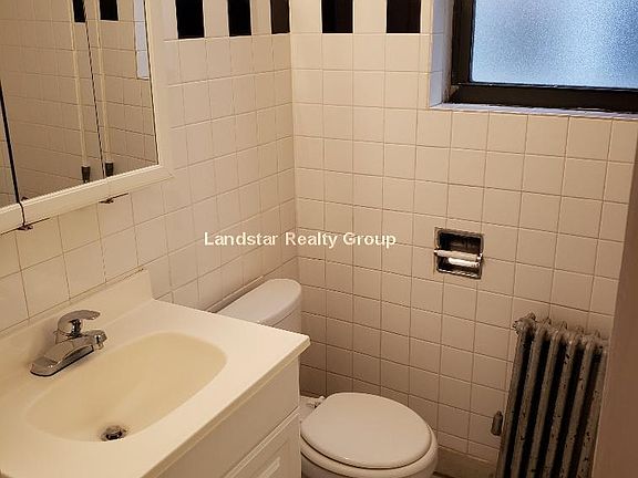 3rd image of 4350 N Ashland Ave APT 209