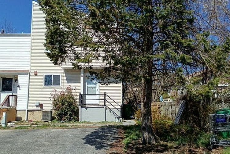 1st image of 213 Chenault Ct