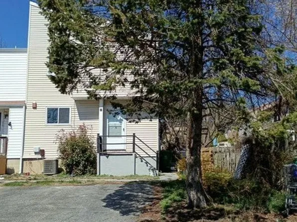 213 Chenault Ct, Dover, DE 19901