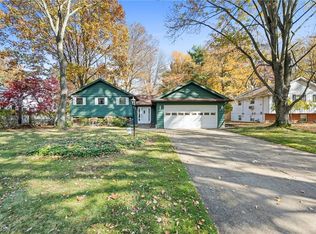 327 Claymore Blvd, Richmond Heights, OH 44143