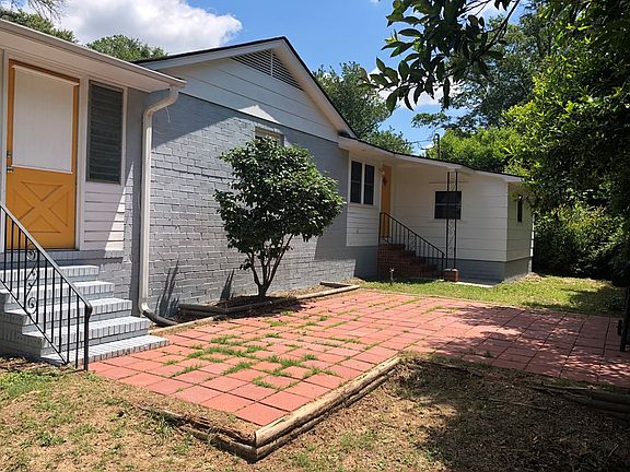 3rd image of 3001 Eutaw St