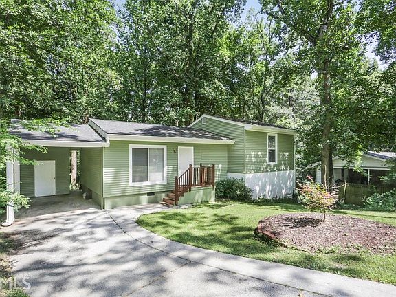 3rd image of 5087 Crowe Dr SE