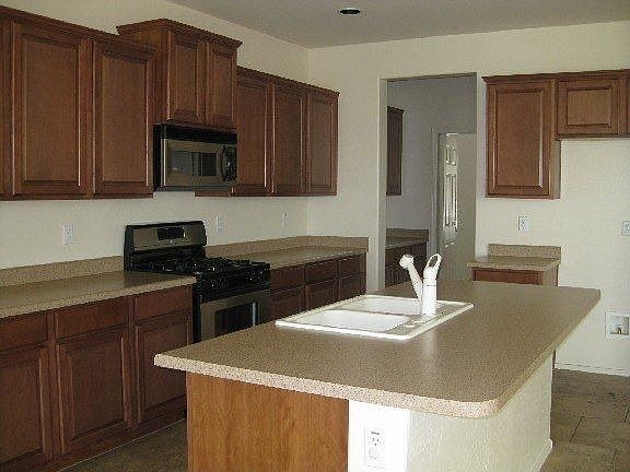 2nd image of 35408 N 33rd Dr