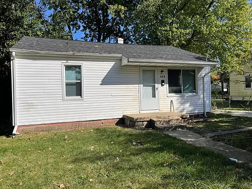 908 W Gregory Dr Photo 1