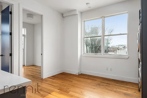 Rented by Rennit Inc. | media 22