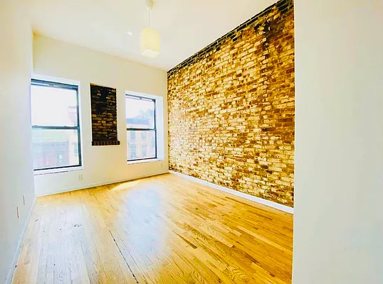 Rented by null | media 30