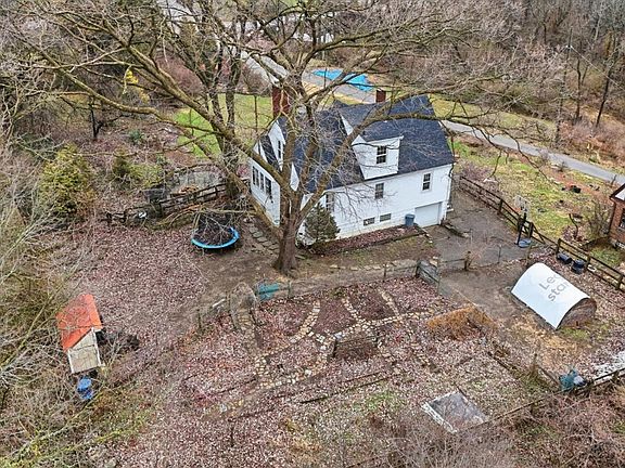 2nd image of 2495 Knorr Ave