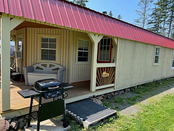 2nd image of 1439 Baxters Harbour Rd