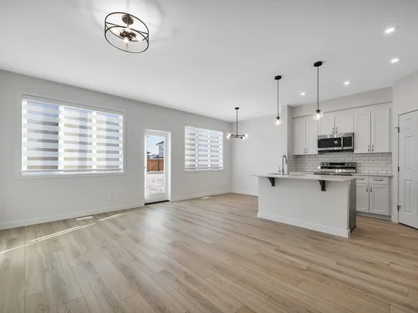 87 Ficus Way #87, Fort Saskatchewan, AB T8L 0Z6