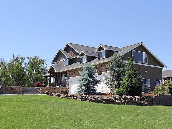 Craftsman style home