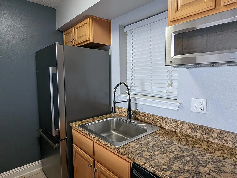3805 Houma Blvd #A220 — Photo 5